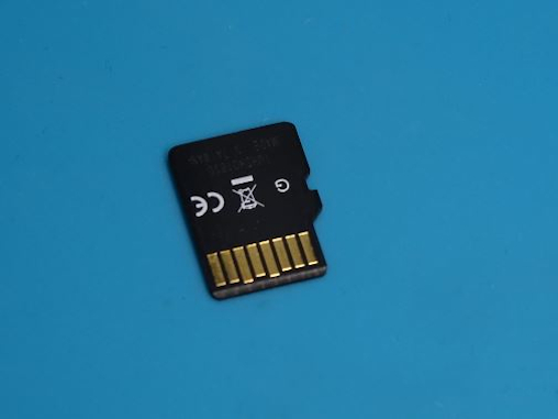 Unterseite der Mikro-SD Karte